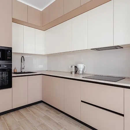 Premium Four Seasons Apartament Odessa